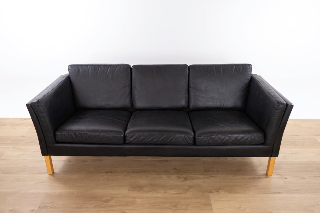 Danish Mid-Century Black Leather Sofa - (327-147)