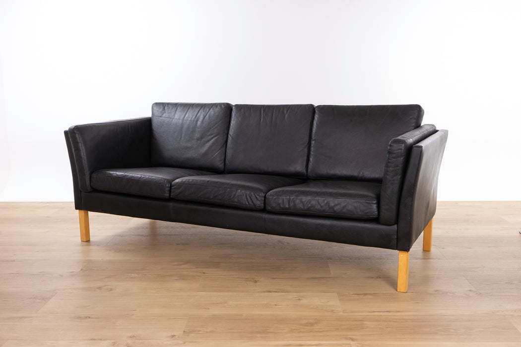 Danish Mid-Century Black Leather Sofa - (327-147)