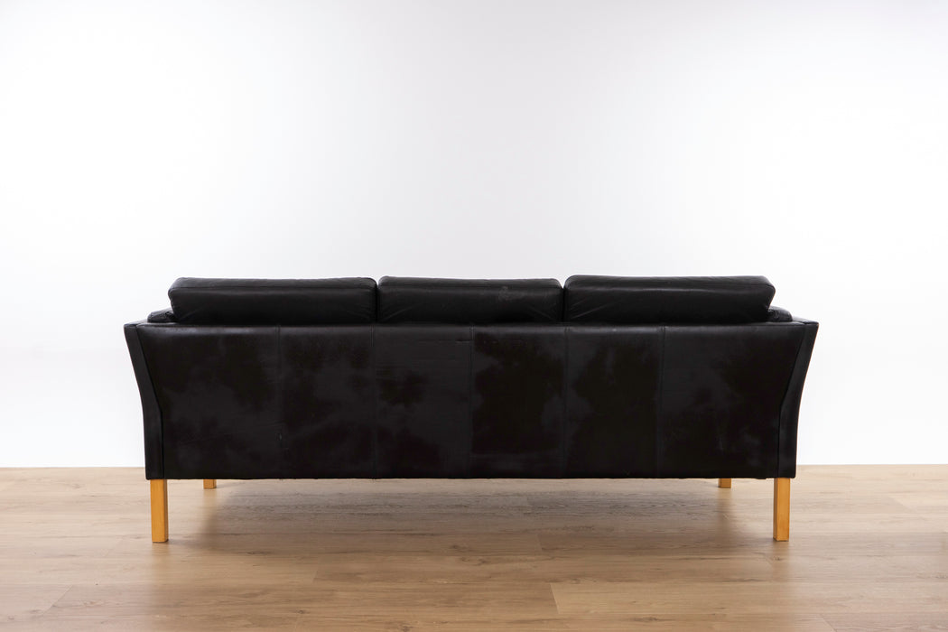 Danish Mid-Century Black Leather Sofa - (327-147)