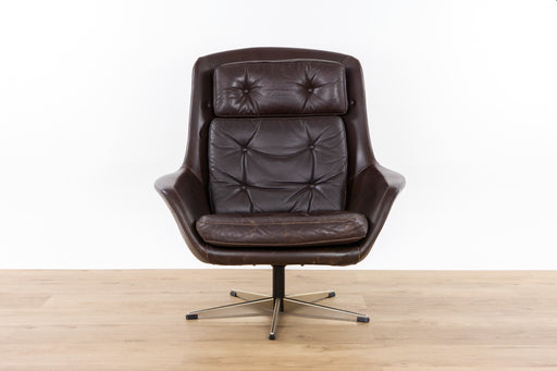 Danish Modern Leather Swivel Chair - (326-079)