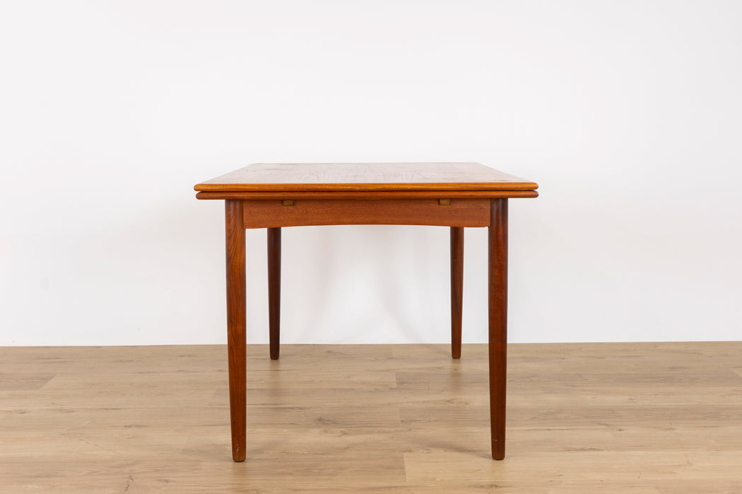 Danish Mid-Century Teak Dining Table - (327-034)