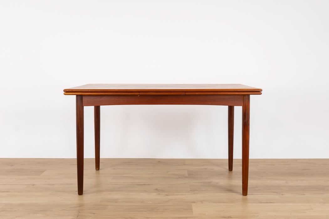 Danish Mid-Century Teak Dining Table - (327-034)