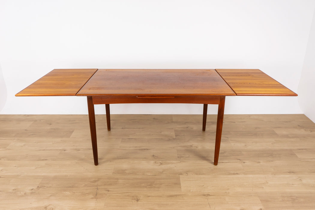 Danish Mid-Century Teak Dining Table - (327-034)