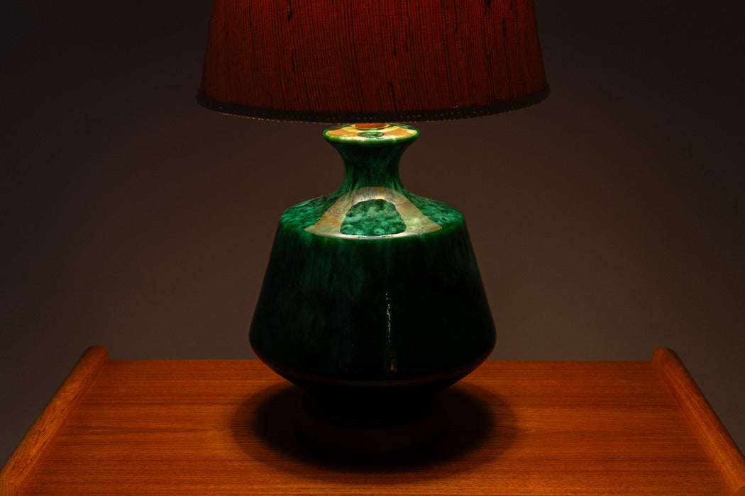 Mid-Century Modern Green Ceramic Table Lamp - (D1633)