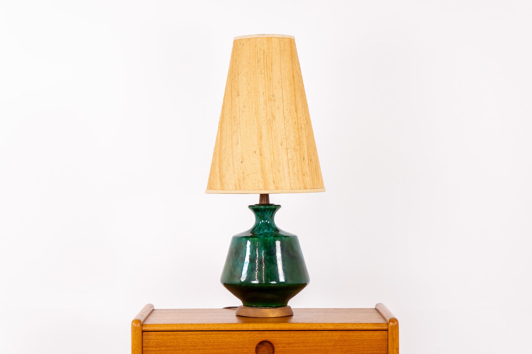 Mid-Century Modern Green Ceramic Table Lamp - (D1633)