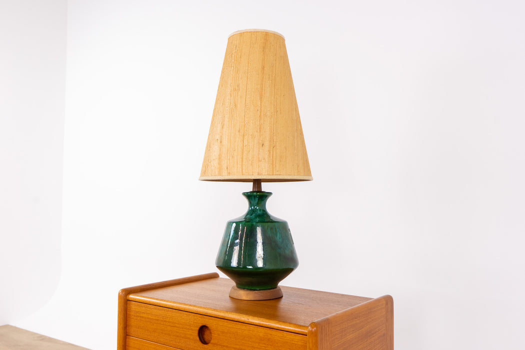 Mid-Century Modern Green Ceramic Table Lamp - (D1633)