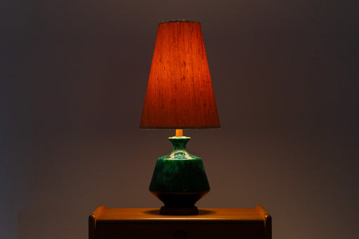 Mid-Century Modern Green Ceramic Table Lamp - (D1633)