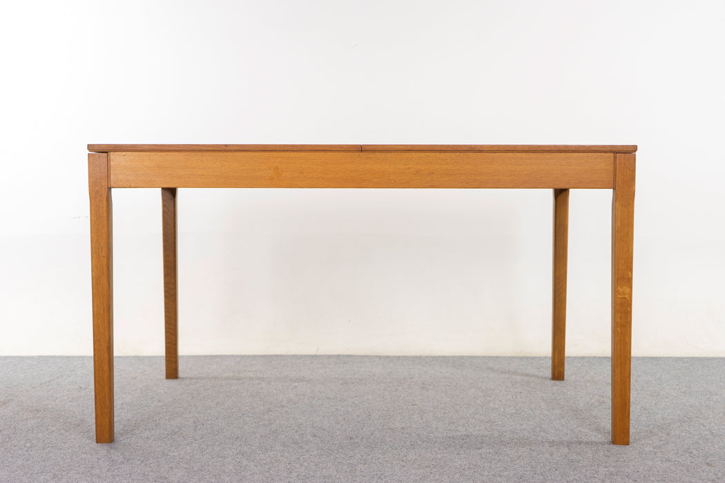 Oak Danish Dining Table - (326-179)