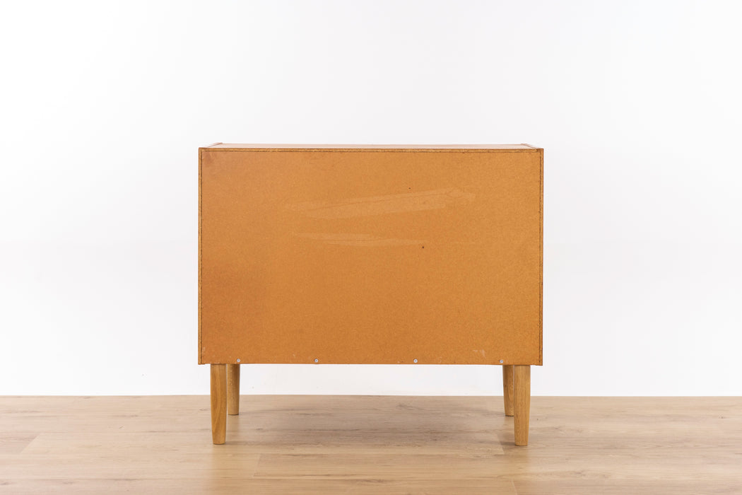 Danish Mid-Century Oak Dresser - (327-023)