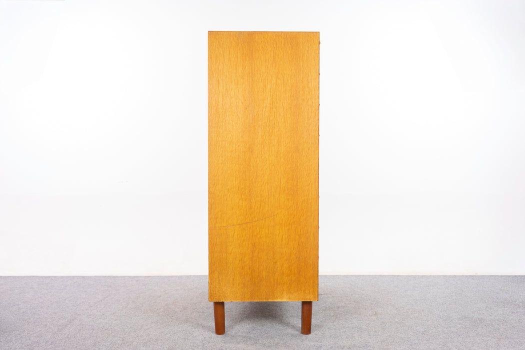 Danish Mid Century Oak Dresser - (327-177)