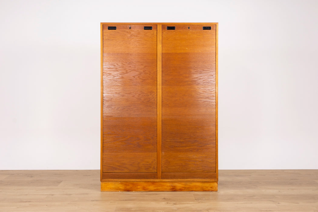 Danish Mid-Century Oak File Cabinet - (325-156)