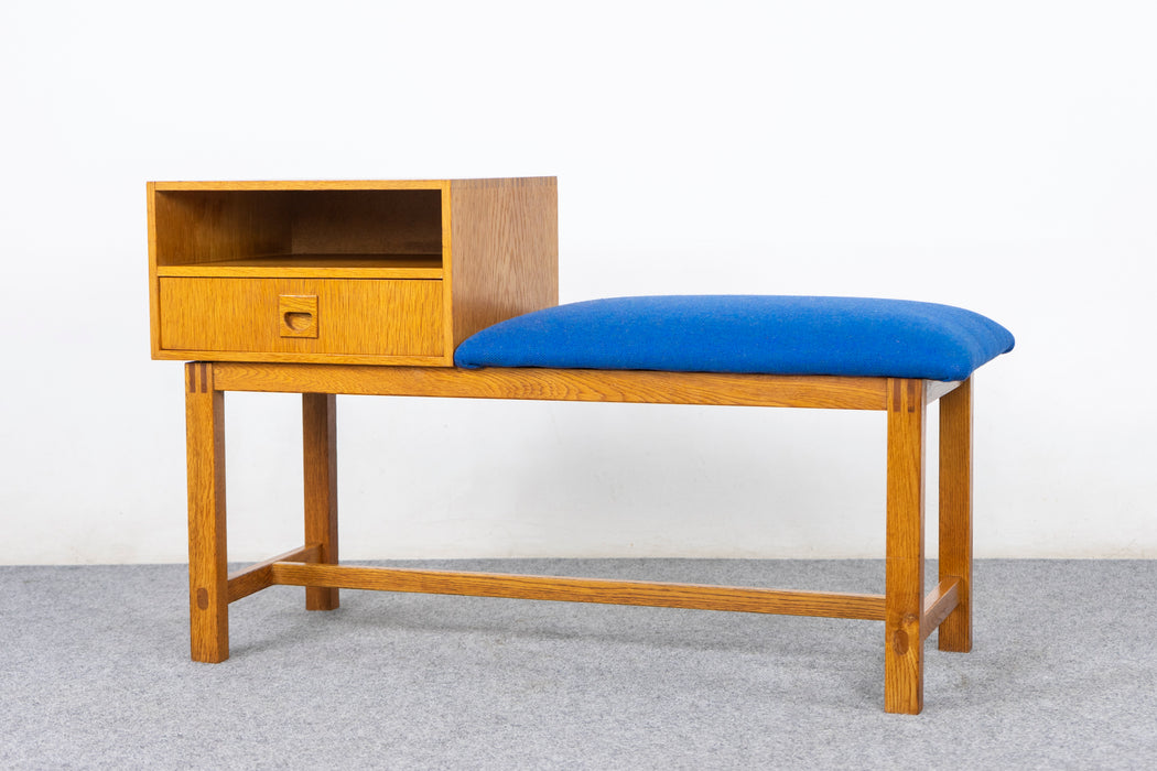 Danish Mid-Century Oak Bench - (325-280.2)