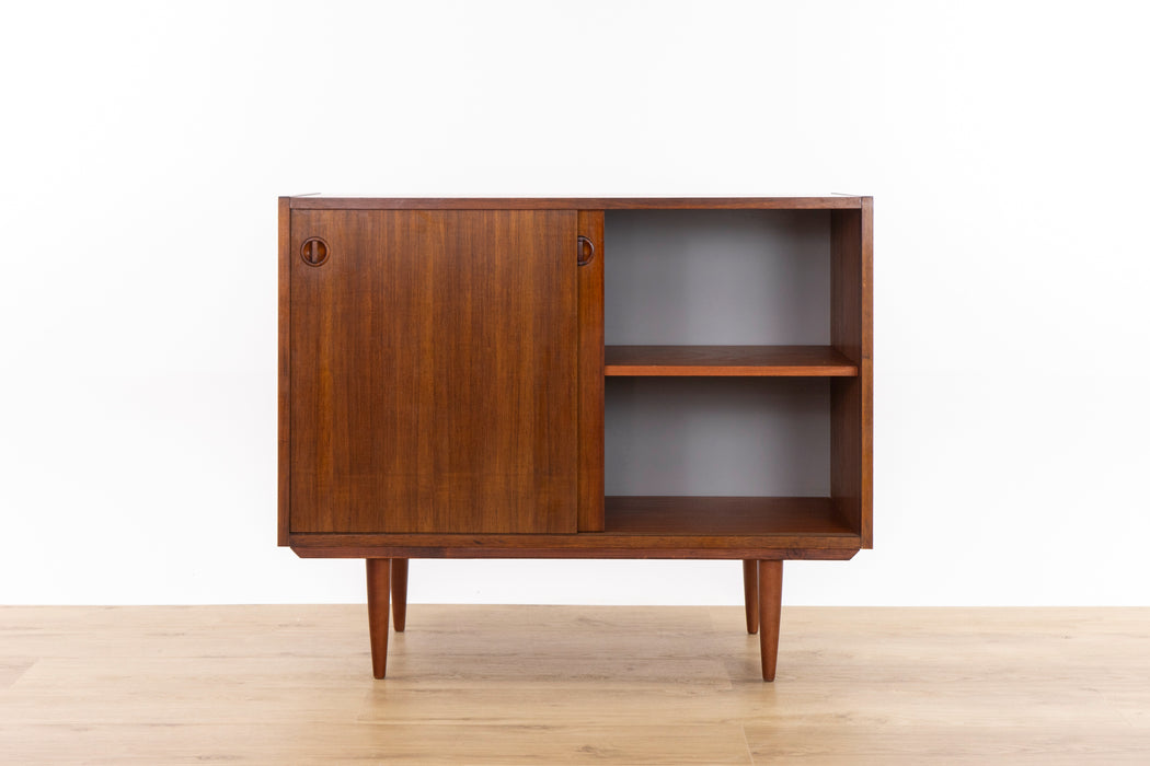 Danish Mid Century Rosewood Cabinet - (327-172)