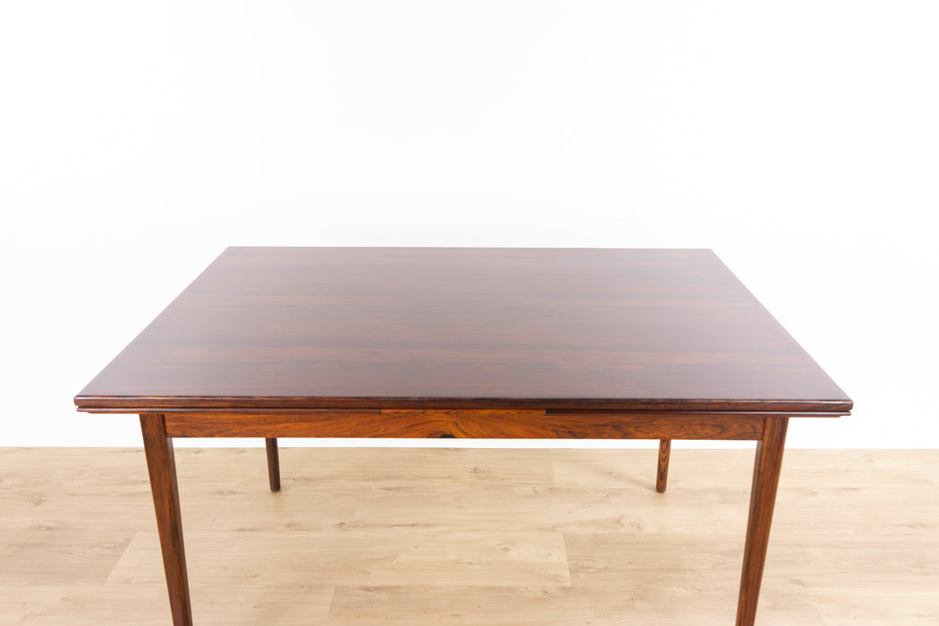 Danish Modern Rosewood Dining Table - (321-037)