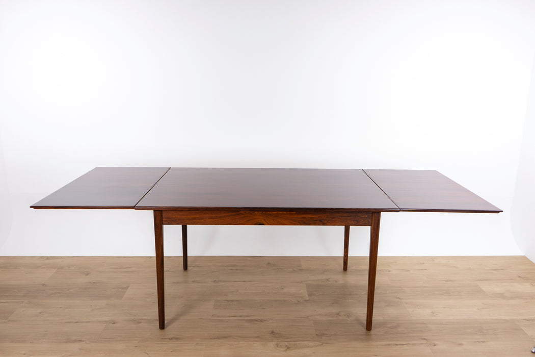 Danish Modern Rosewood Dining Table - (321-037)