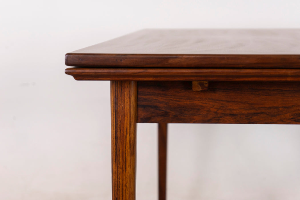 Rosewood Danish Dining Table - (321-037)