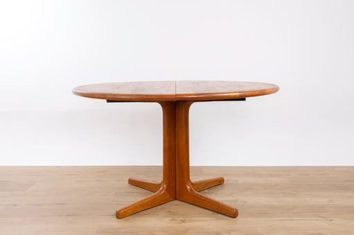 Danish Mid-Century Teak Dining Table - (D1510)