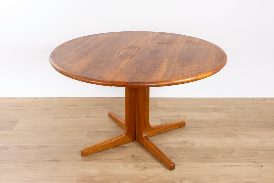 Danish Mid-Century Teak Dining Table - (D1510)