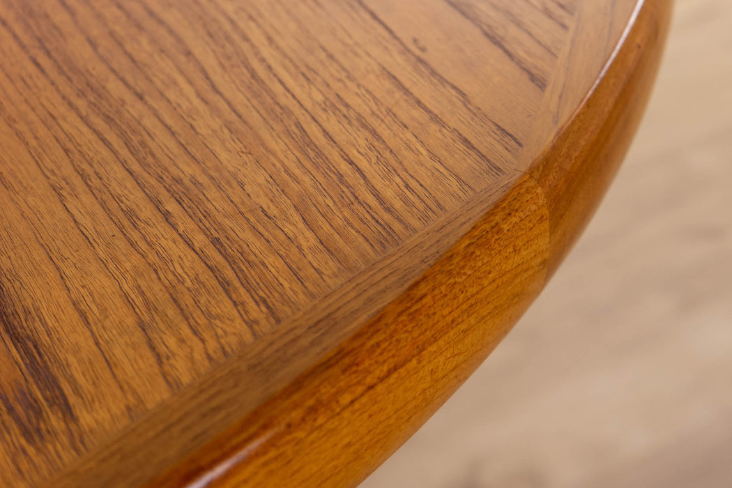 Mid-Century Modern Round Teak Dining Table - (D1626)