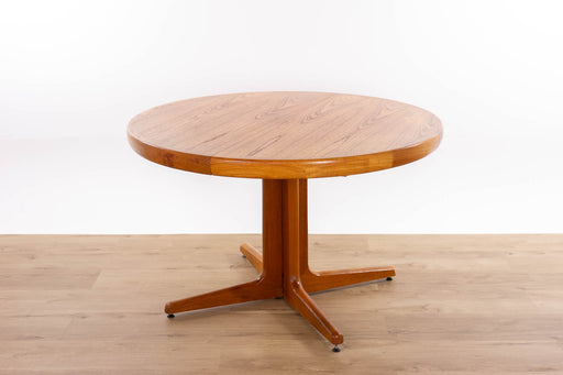 Mid-Century Modern Round Teak Dining Table - (D1626)
