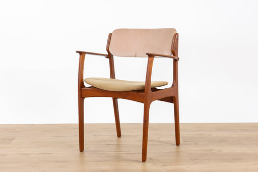 Model 50 Teak Armchair by Erik Buch - (D1117.2)
