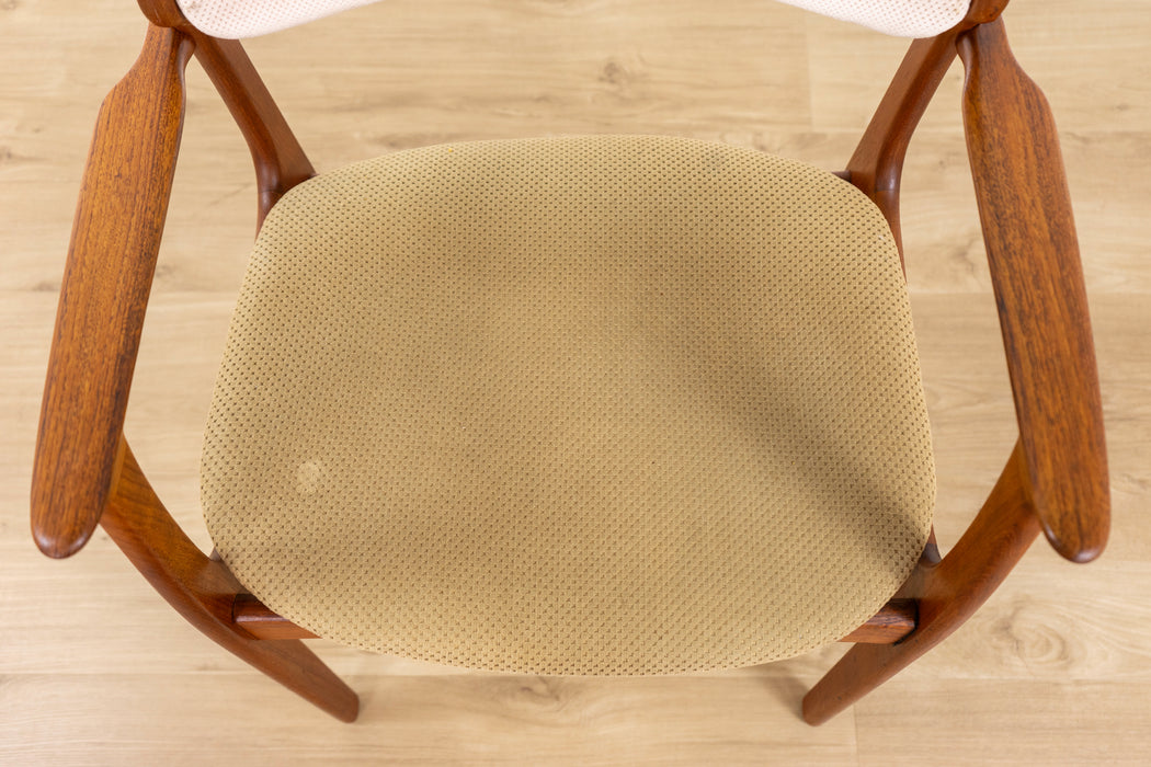 Model 50 Teak Armchair by Erik Buch - (D1117.2)