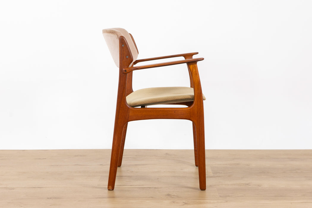 Model 50 Teak Armchair by Erik Buch - (D1117.2)