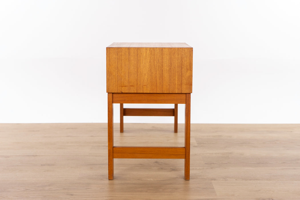 Danish Modern Teak Bench - (326-045)