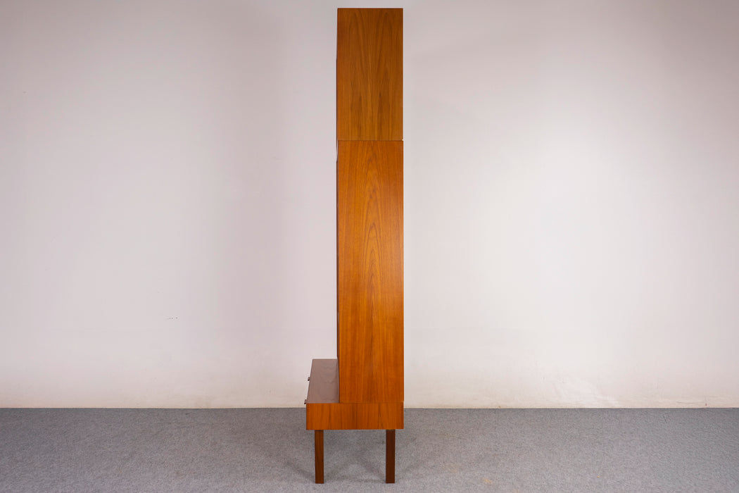 Teak Danish Bookcase - (326-163)