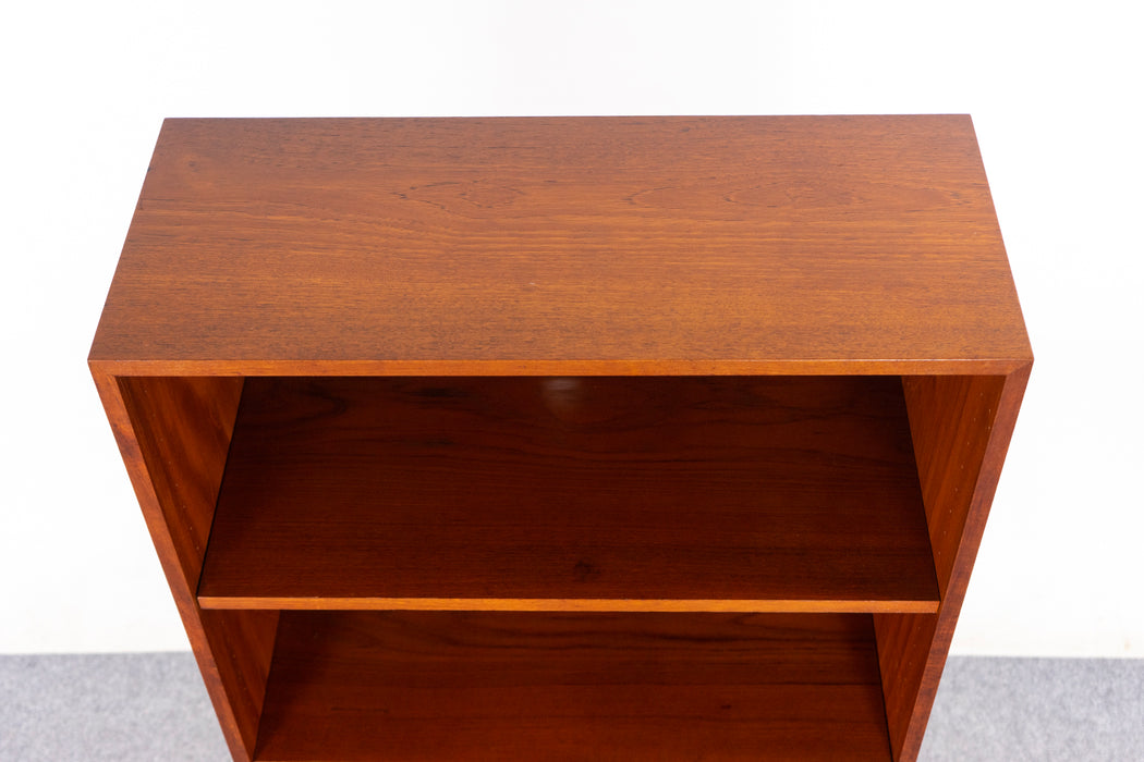 Danish Modern Teak Bookcase - (327-069)