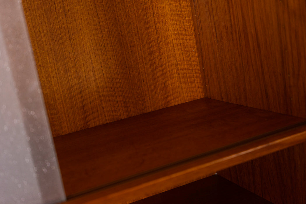 Teak Bookcase/Cabinet by Hundevad - (D1418)