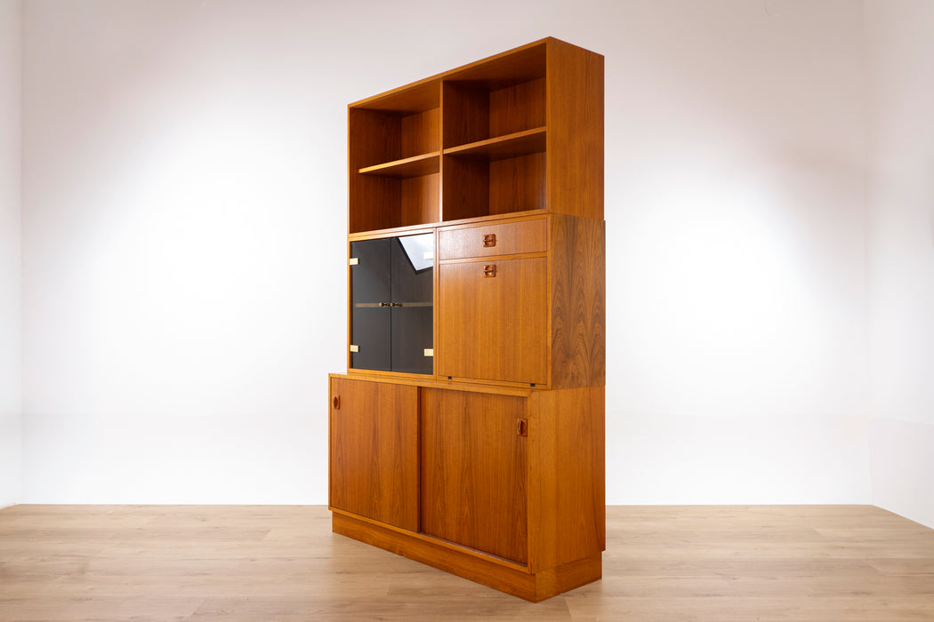 Danish Modern Teak Bookcase/Cabinet - (D1545)