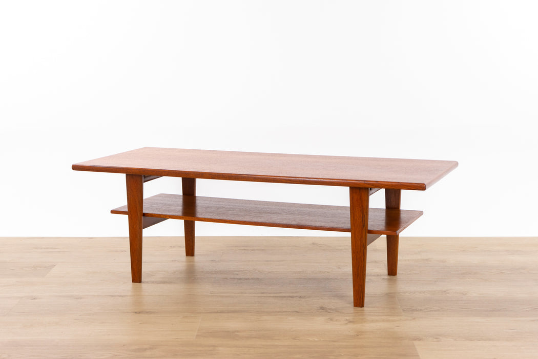 Danish Mid-Century Teak Coffee Table - (325-091)