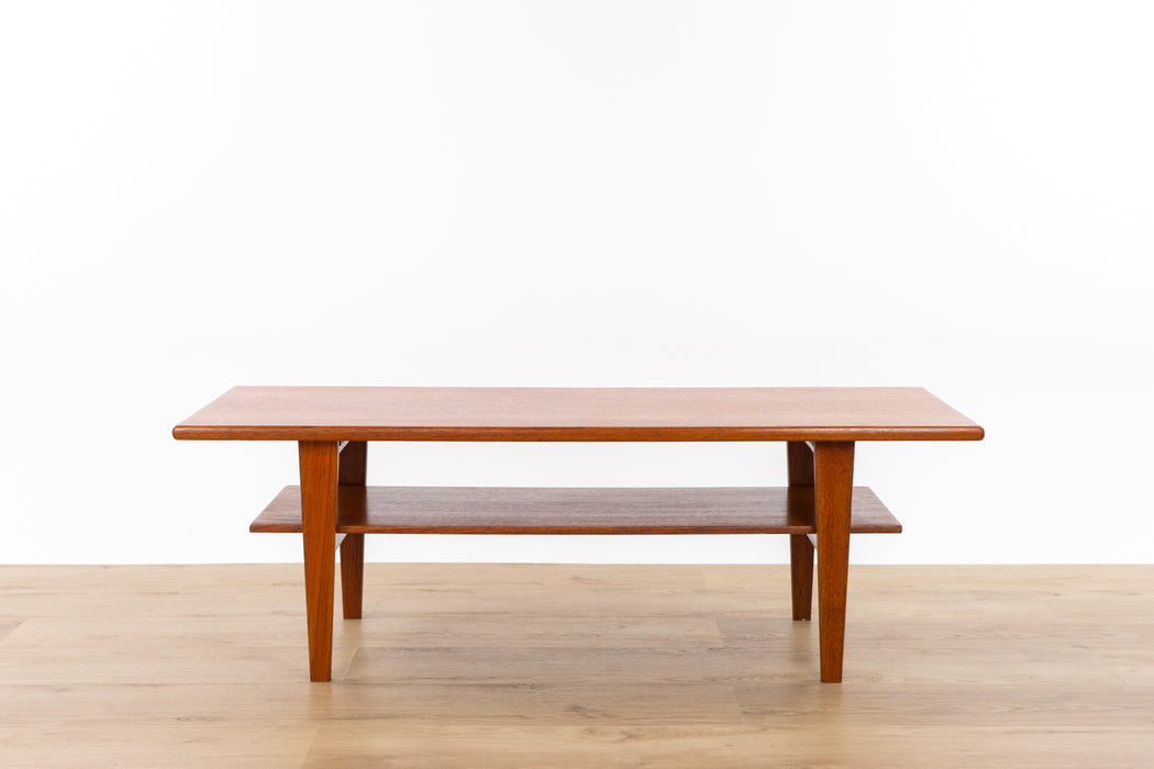 Danish Mid-Century Teak Coffee Table - (325-091)