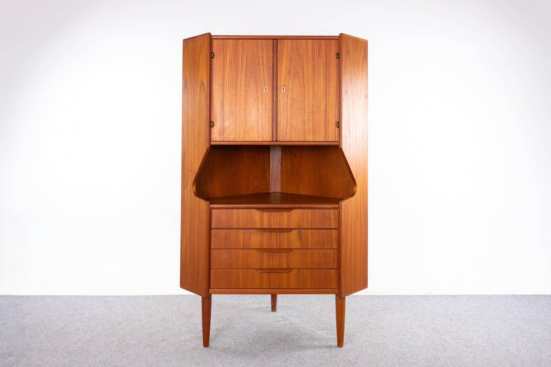 Danish Modern Teak Corner Cabinet - (327-078)