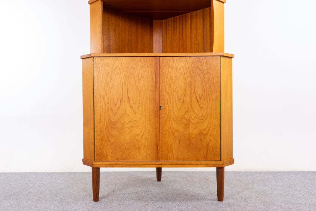 Danish Modern Teak and Glass Corner Cabinet - (D1455)