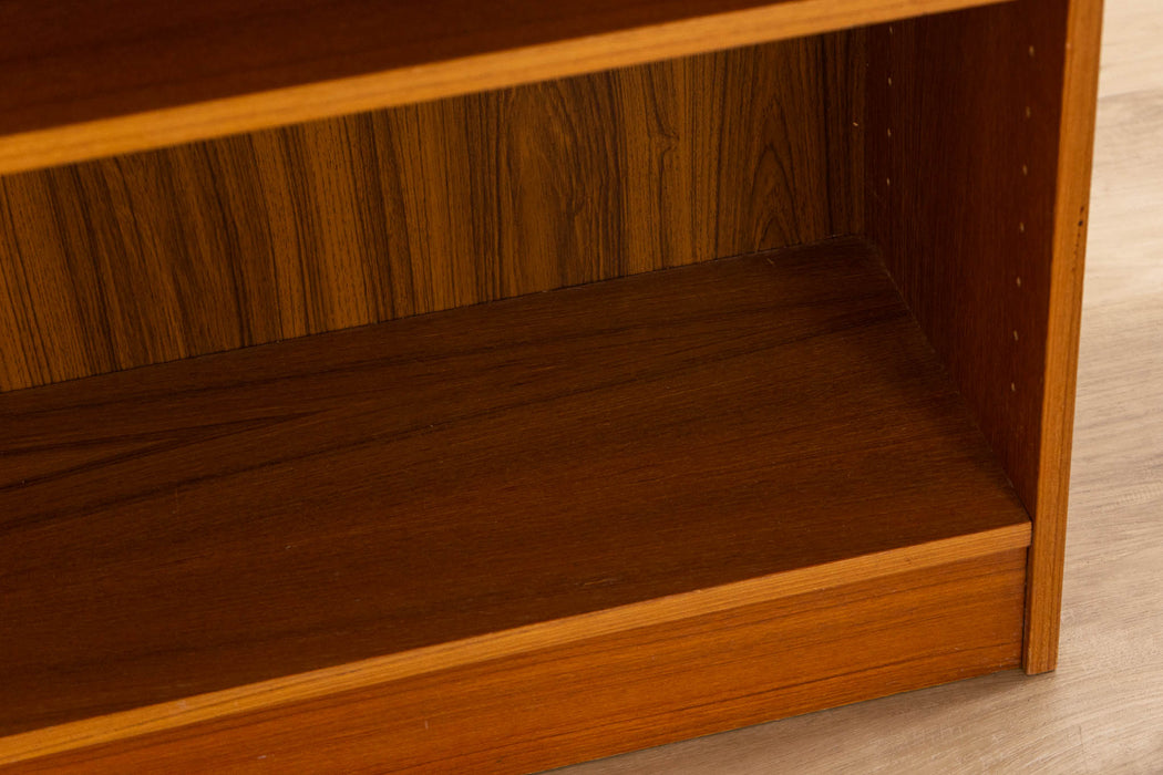 Danish Modern Teak Bookcase - (D1615)