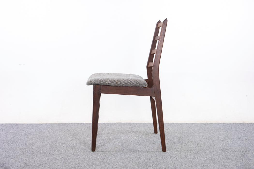 1 Teak Danish Mid-Century Dining Chair - (326-125.1)