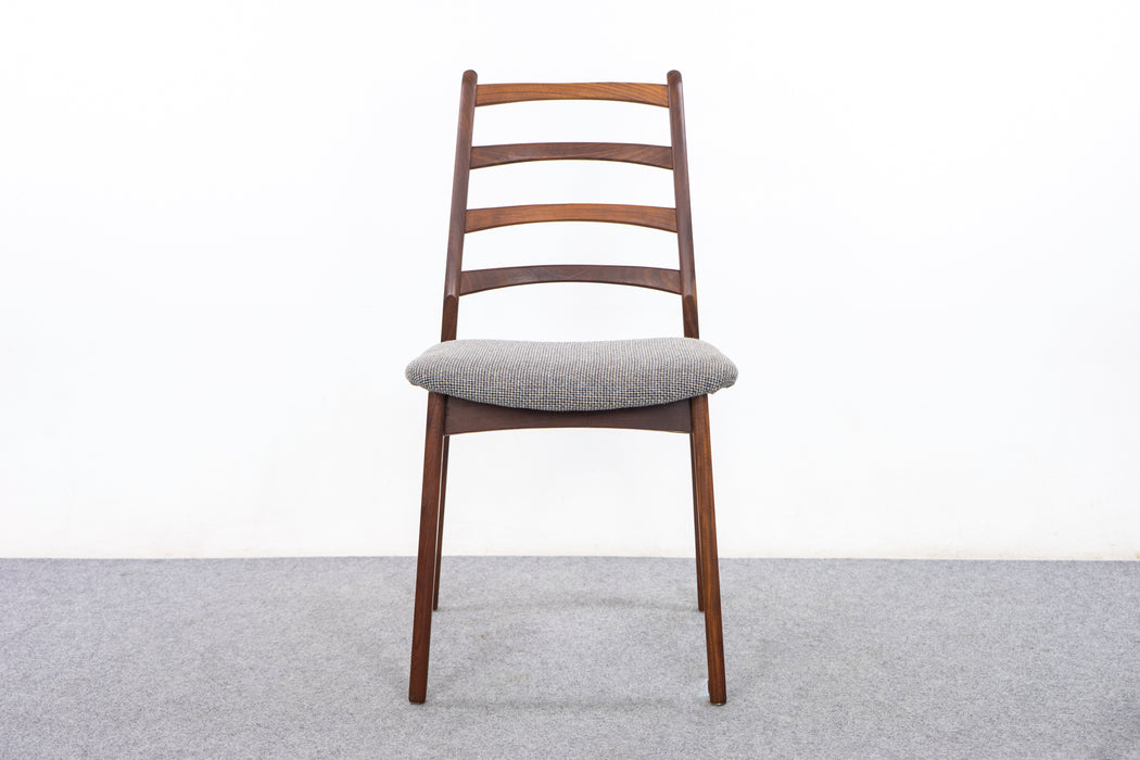 1 Teak Danish Mid-Century Dining Chair - (326-125.2)