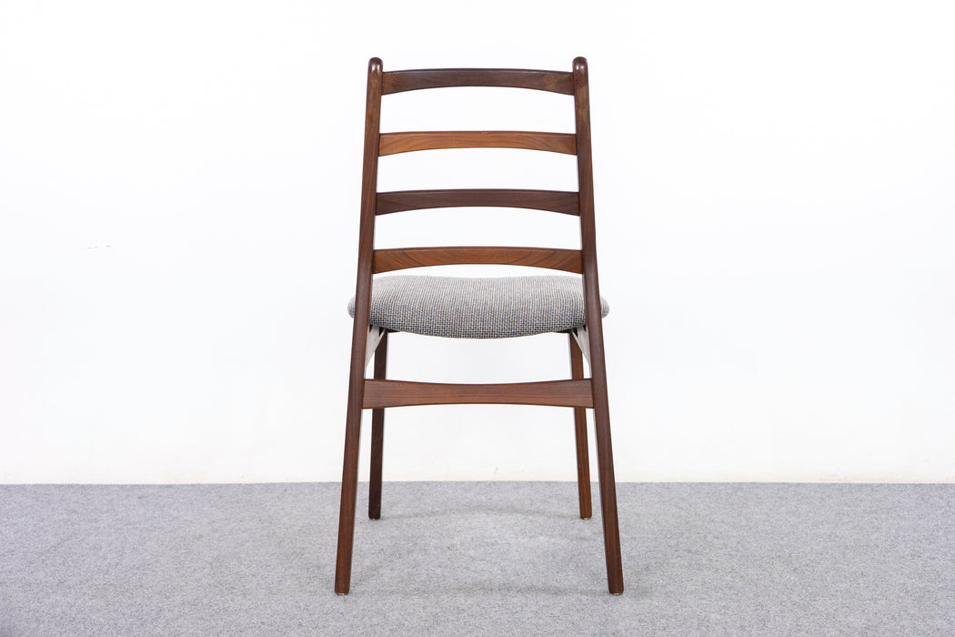 1 Teak Danish Mid-Century Dining Chair - (326-125.3)