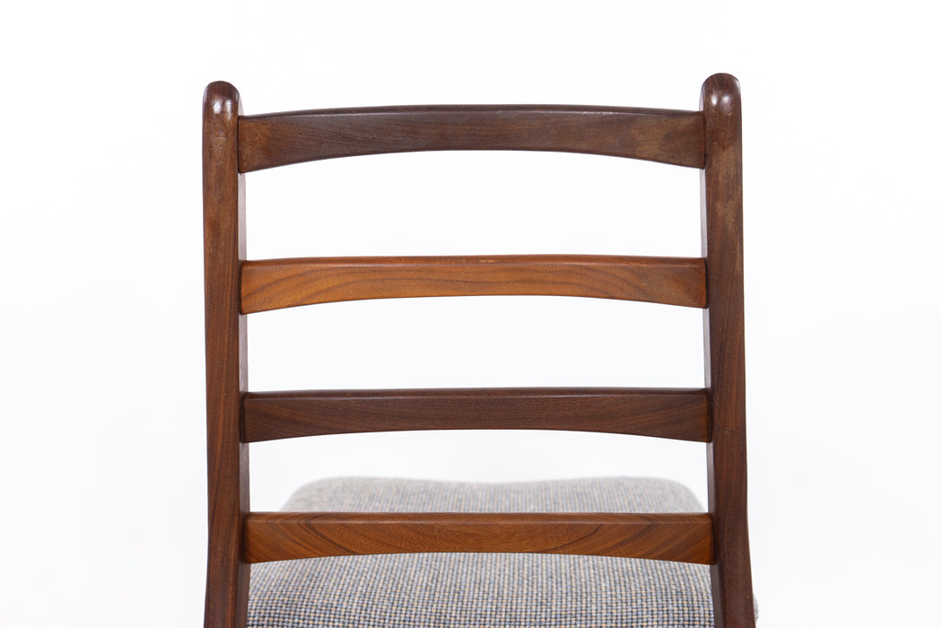 1 Teak Danish Mid-Century Dining Chair - (326-125.3)