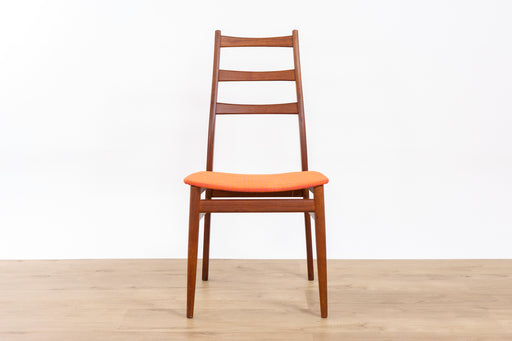 1 Mid-Century Modern Teak Dining Chair  - (D1515)
