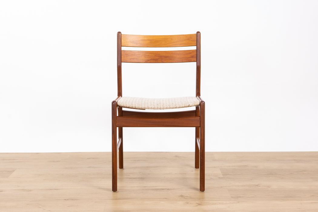 Danish Mid-Century Teak Chair - (D1567)