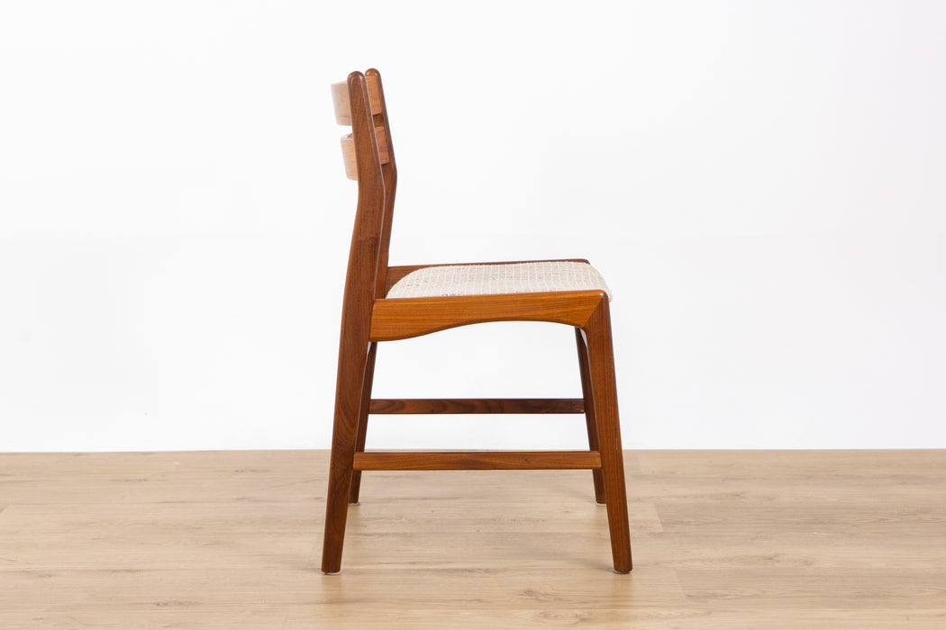 Danish Mid-Century Teak Chair - (D1567)