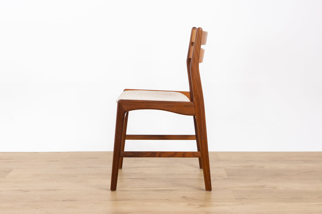Danish Mid-Century Teak Chair - (D1567)
