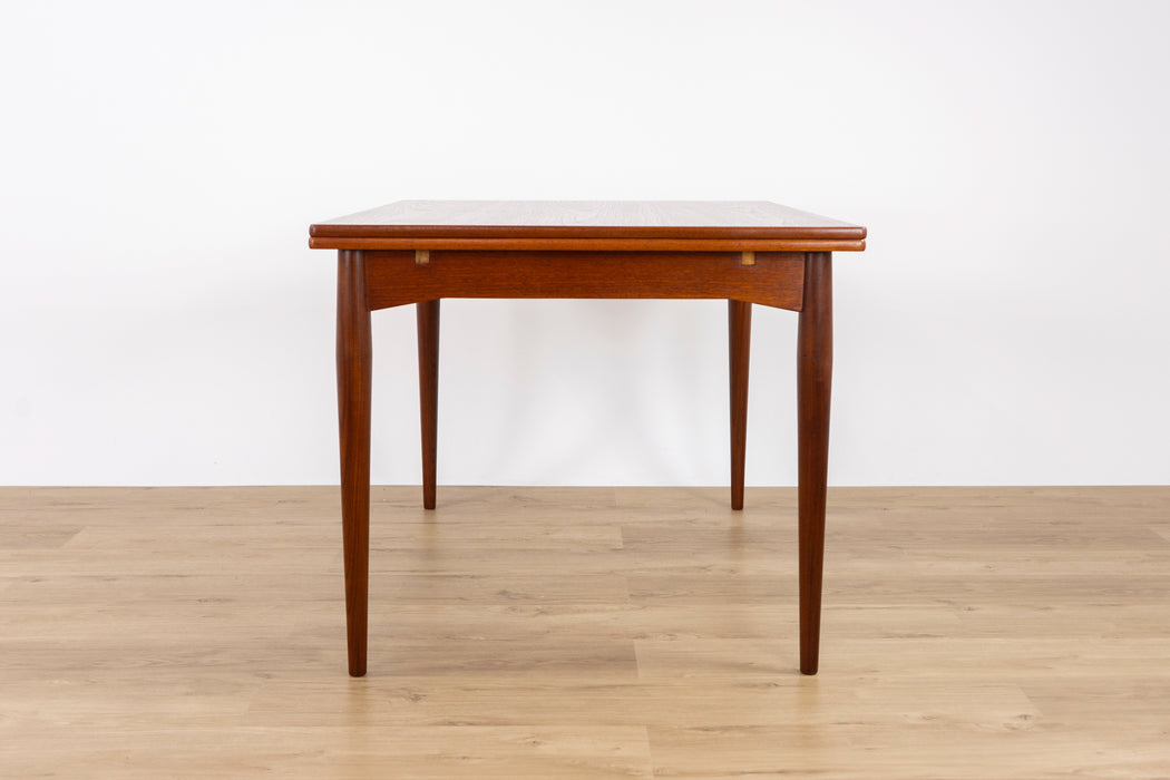 Danish Modern Teak Dining Table - (327-037)