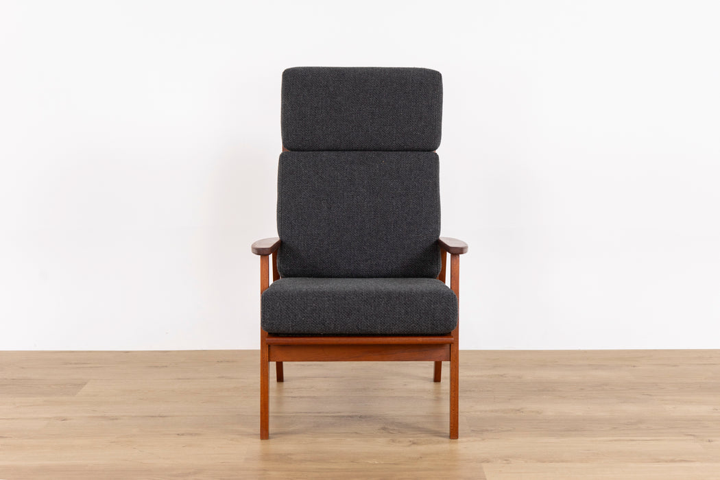 Danish Mid-Century Teak Lounge Chair - (327-169)