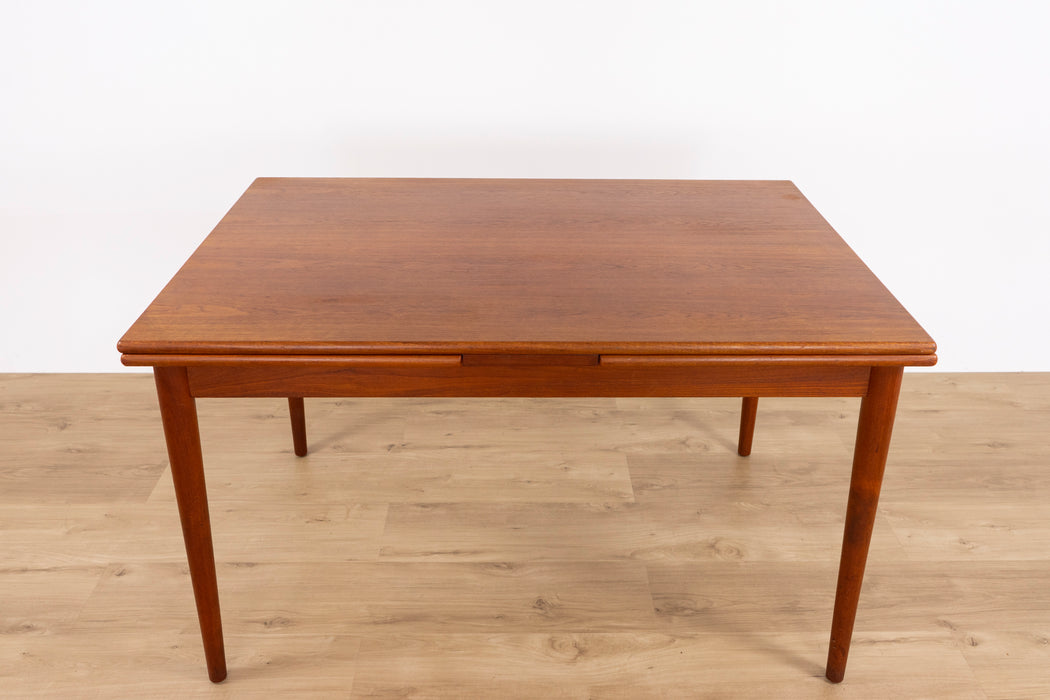 Danish Modern Teak Dining Table - (327-089)