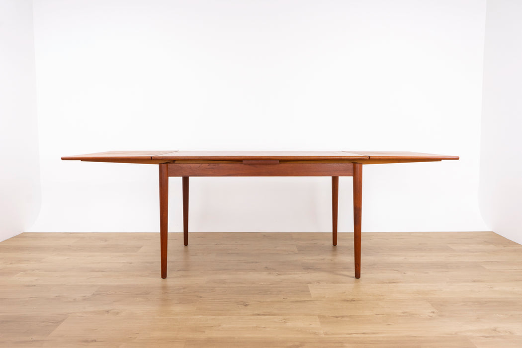 Danish Modern Teak Dining Table - (327-089)