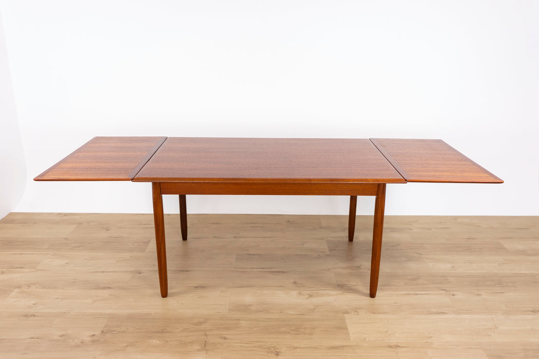 Danish Modern Teak Dining Table - (D1586)